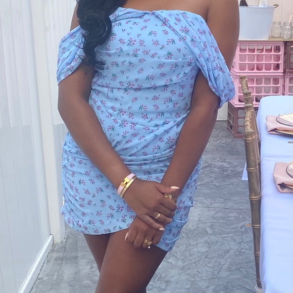 Blue floral dress off the shoulder - Picture 3 of 4